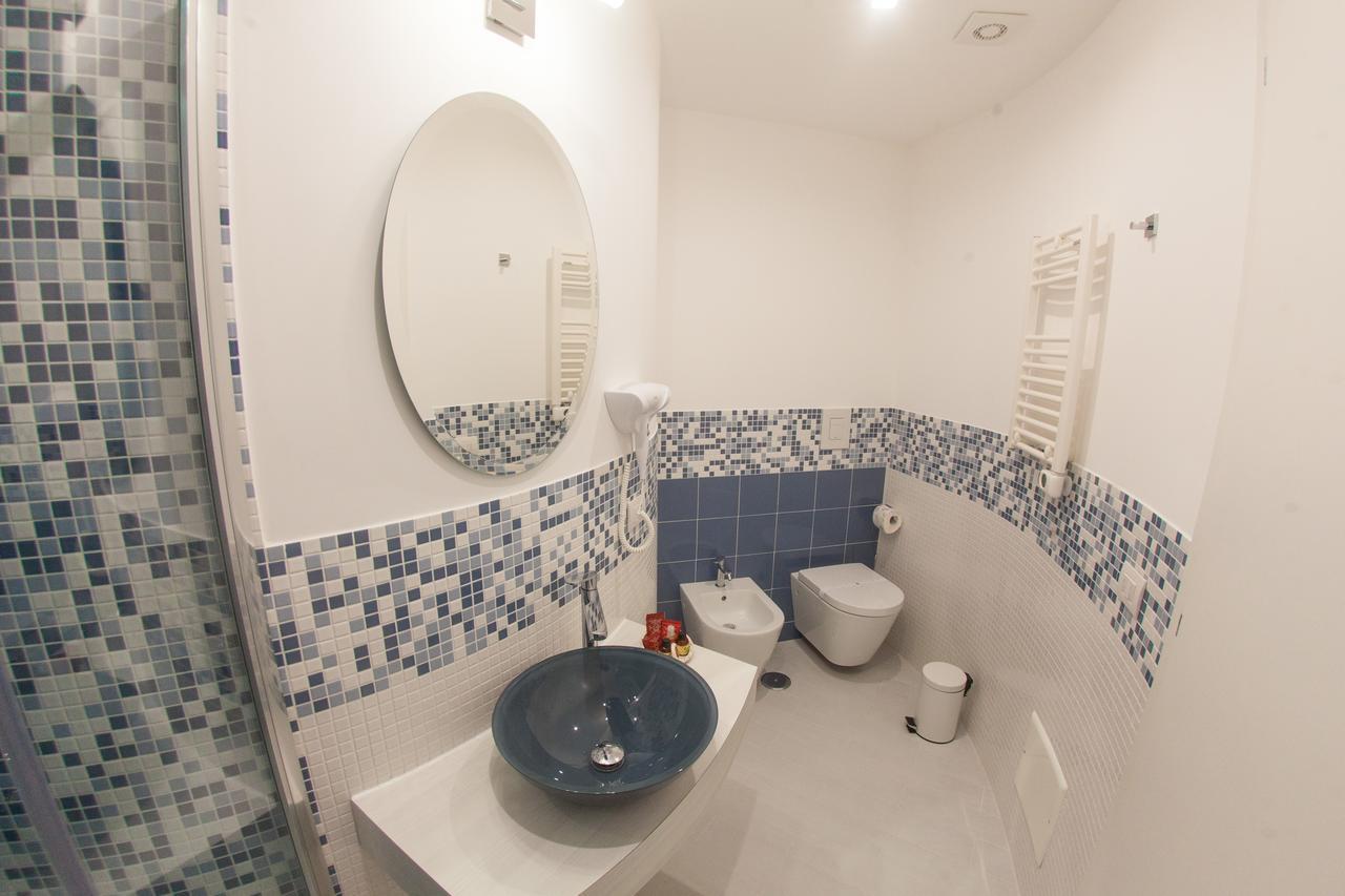 319 Al Duomo Bed & Breakfast Napoli Dış mekan fotoğraf