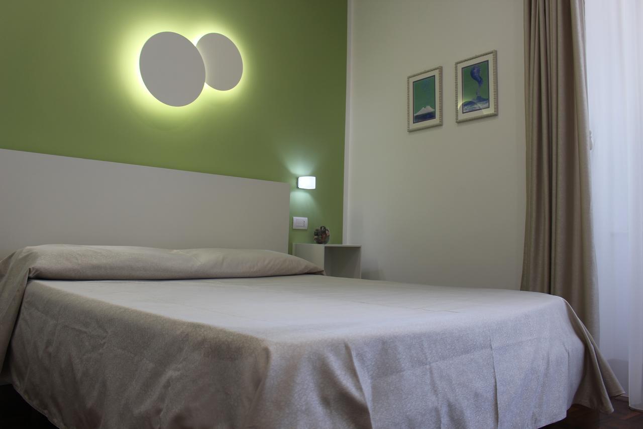 319 Al Duomo Bed & Breakfast Napoli Dış mekan fotoğraf